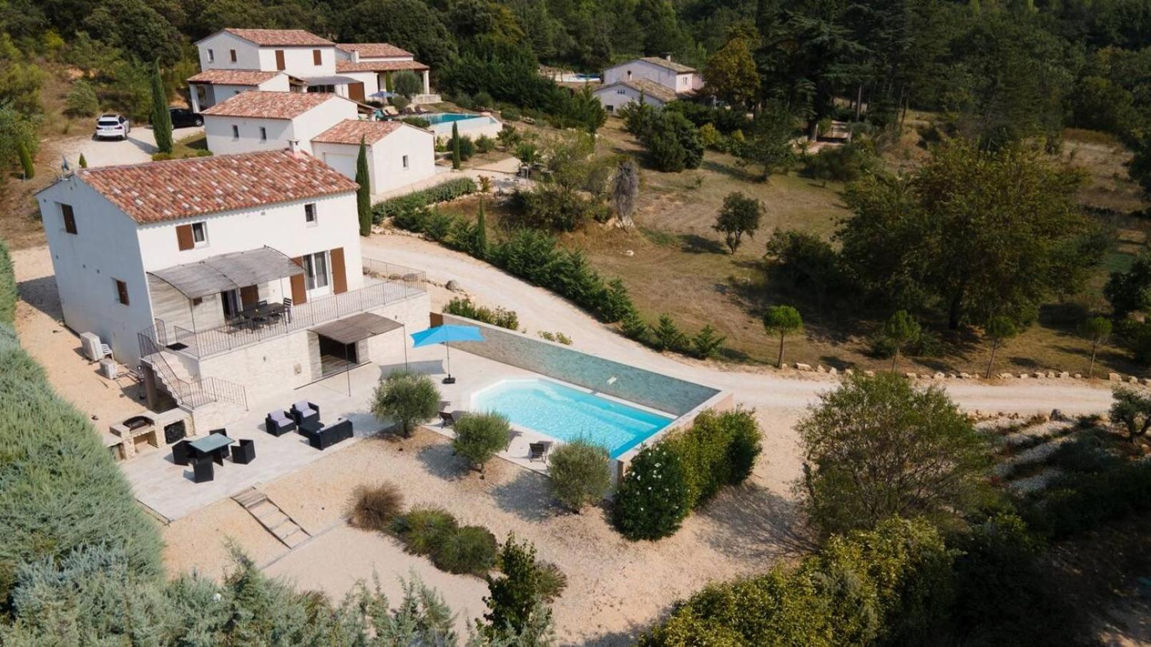 La Petite Colline Villa Apt Exterior foto
